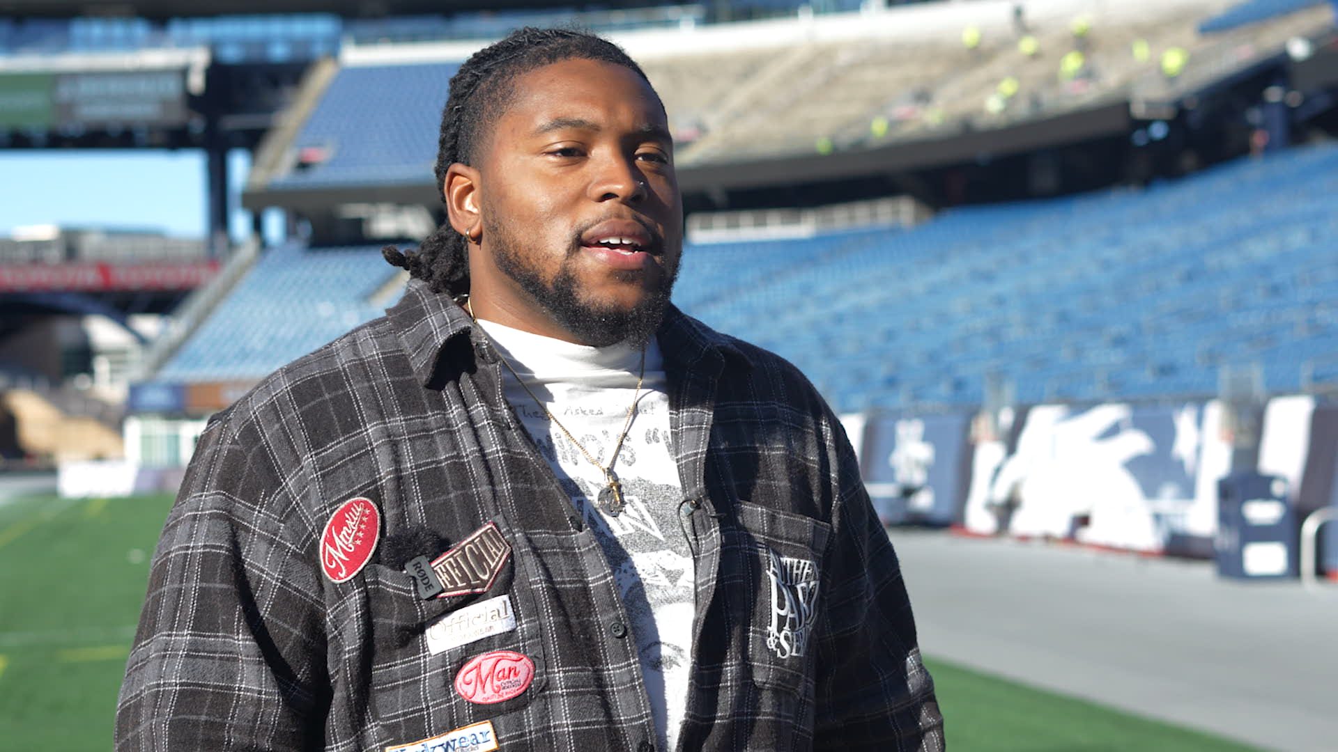 Offensive Lineman Caedan Wallace Partners with Heading Home to Help Prevent Homelessness